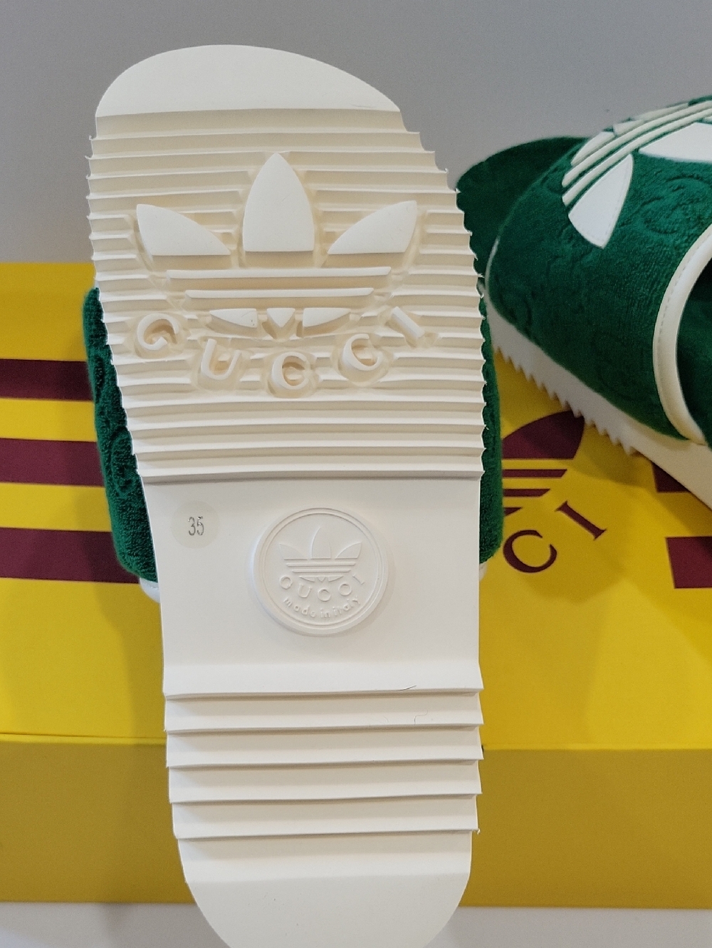 adidas Collab With GUCCI Green and White Slide Sandals with Trefoil - Picture 4 of 5